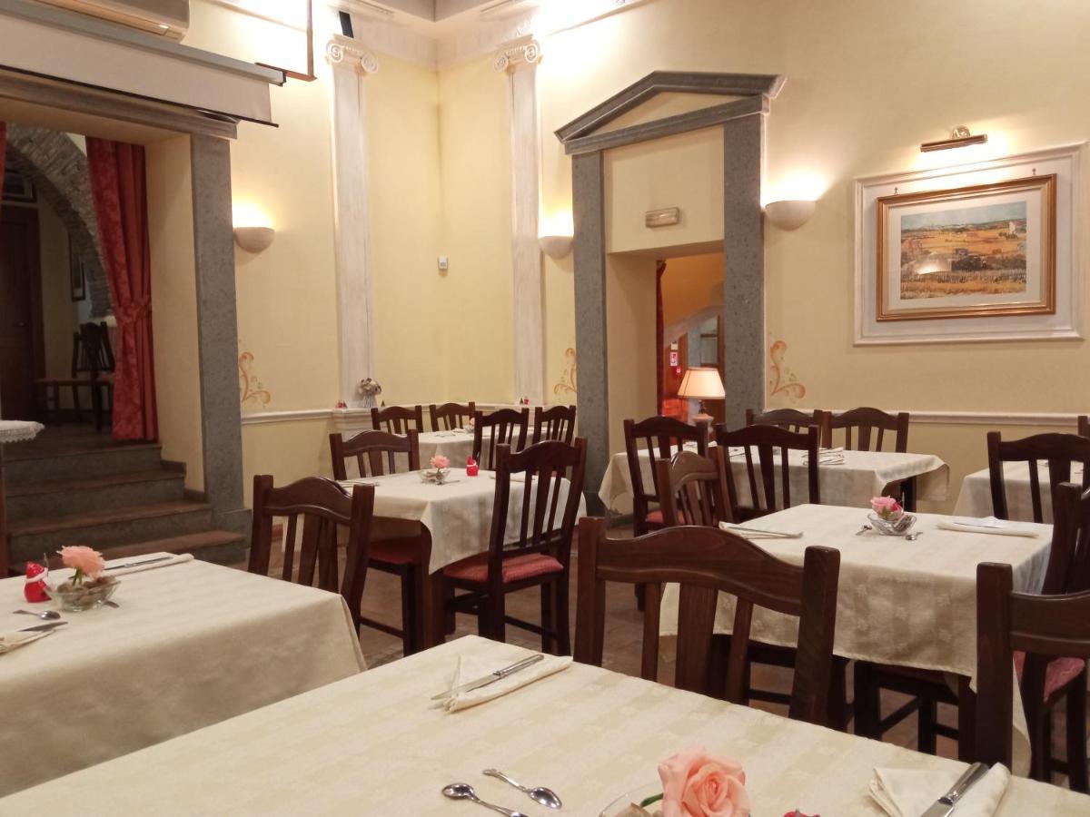 Casale Certosa Hotel Pavona Kültér fotó