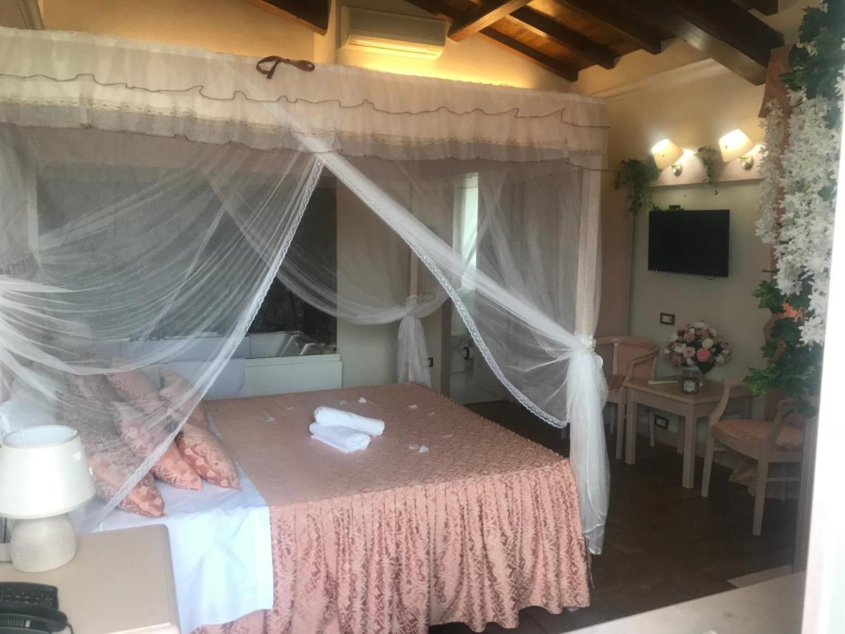 Casale Certosa Hotel Pavona Kültér fotó