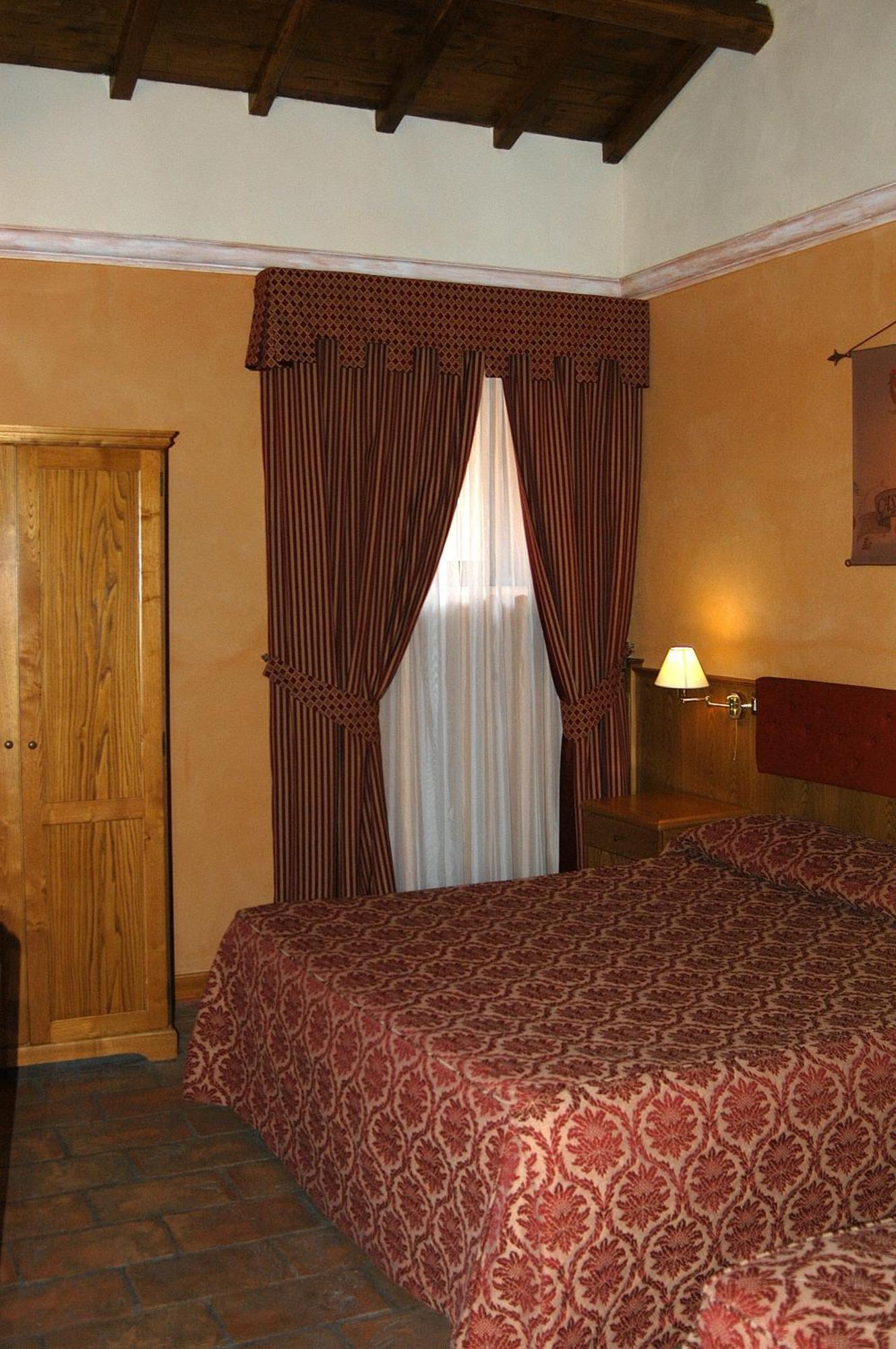 Casale Certosa Hotel Pavona Szoba fotó